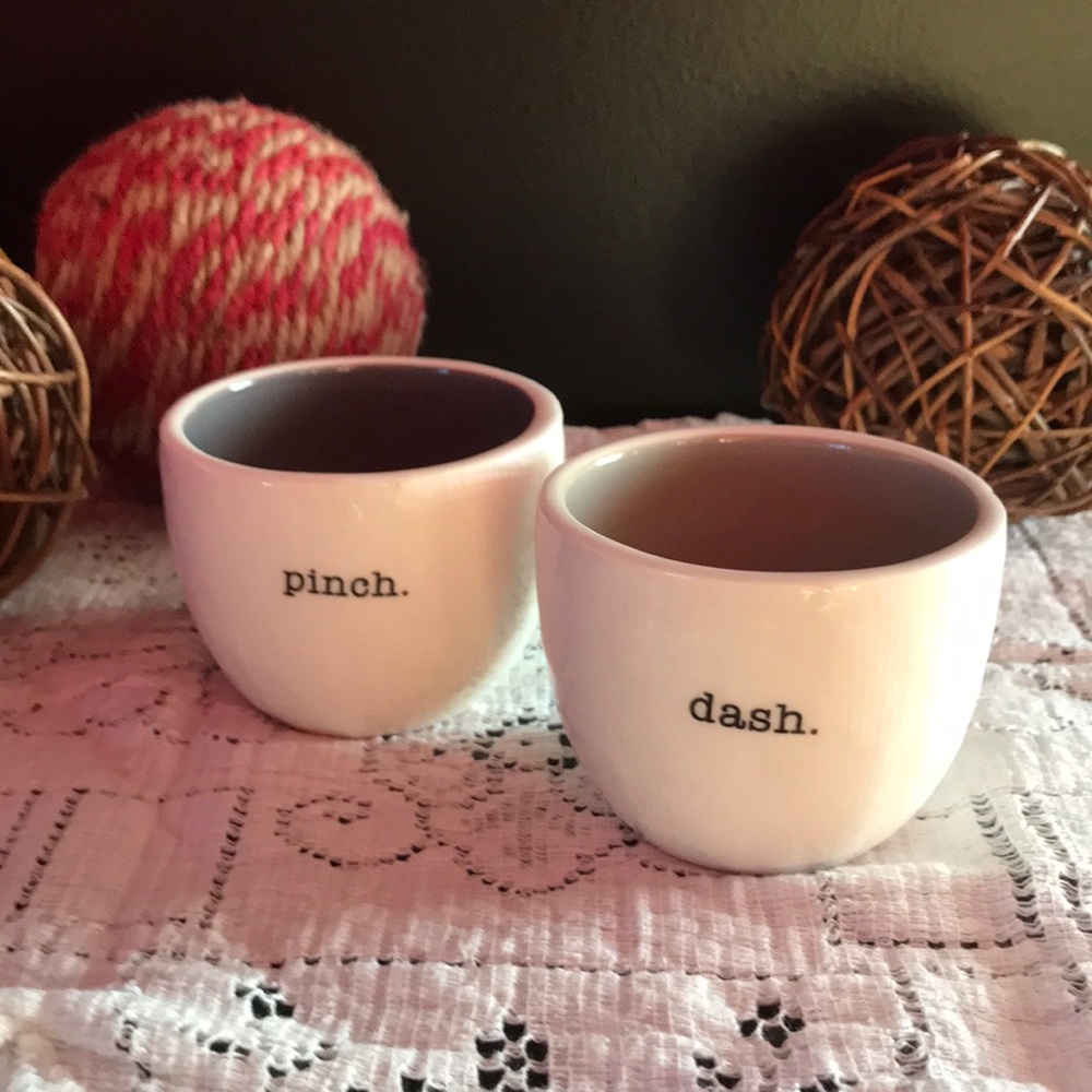 Rae Dunn Salt & Pepper Cellar